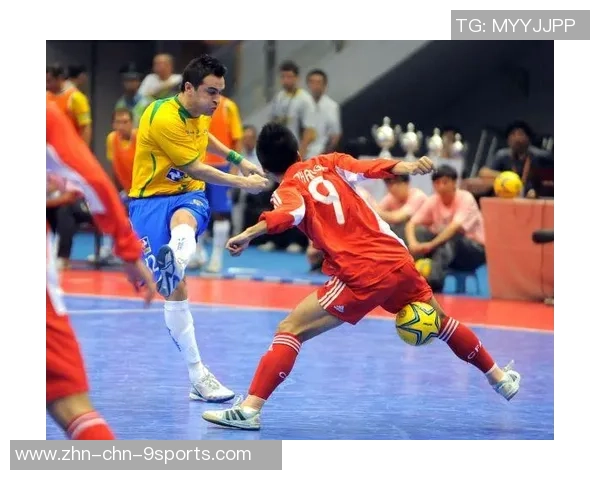 掌握足球技艺的30种绝招助你成为场上明星球员的秘籍